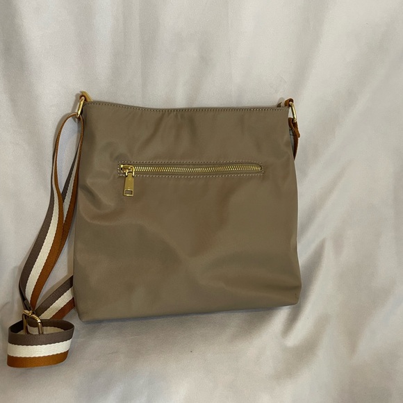 Urban Expressions Taupe Crossbody Bag - Picture 2 of 9